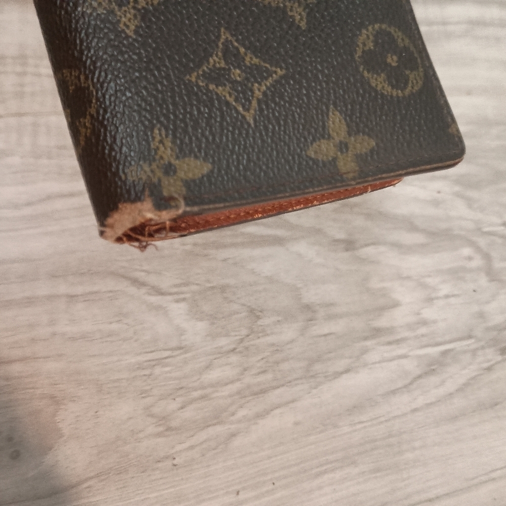 Authentic LOUIS VUITTON Vienois Wallet Kiss Lock Brown - Picture 4 of 16